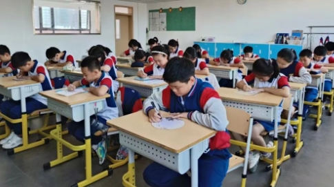 三河市燕橋?qū)W校小學(xué)六年級(jí)硬筆書(shū)法比賽實(shí)錄：書(shū)寫(xiě)漢字之美，筆墨飄香校園
