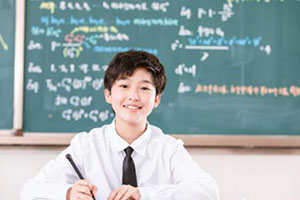 家在外地，上華油榮德小學(xué)可以寄宿嗎?