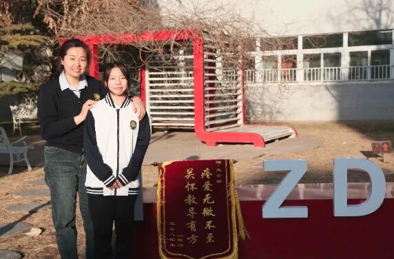 ҵW(xu)УH5꼉(j)W(xu)ٛ(zng)˰һ\